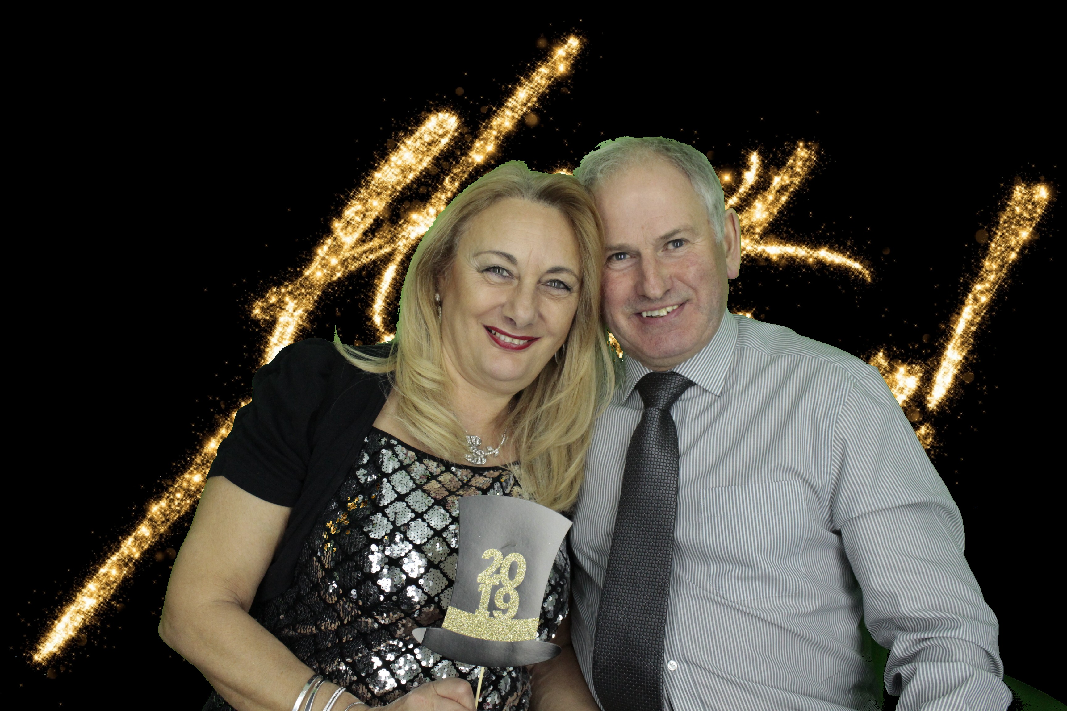 New Years Eve Party Silvermere | View more photos from the event at gallery.myphotoboothexperience.co.uk/u/MyPhotoBoothExperienceLtd/New-Years-Eve-Party-Silvermere